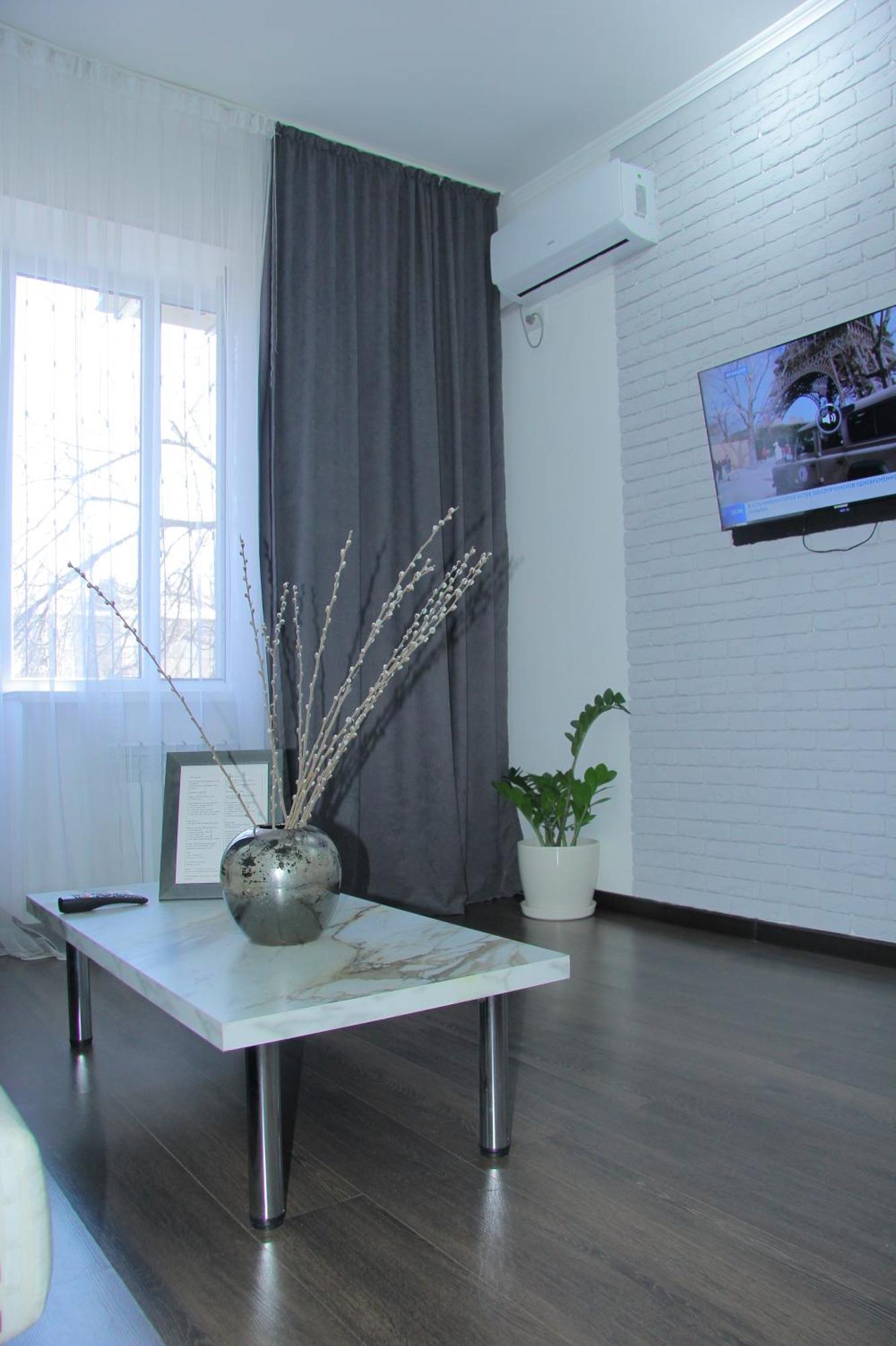 Апартаменты Центр Медеуский Район Almaty Exterior photo